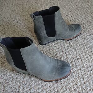 Sorel Lea Wedges boots Gray leather size 10